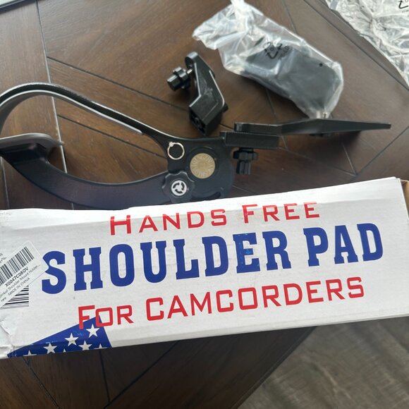 Hands Free Shoulder Pad - Picture 4 of 9